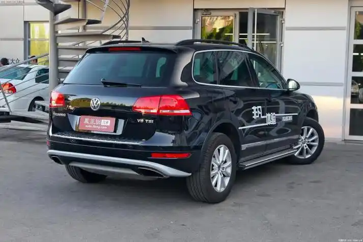 首页>汽车知识>正文phaeton辉腾v6的价格相对于其他豪车品牌比较亲民