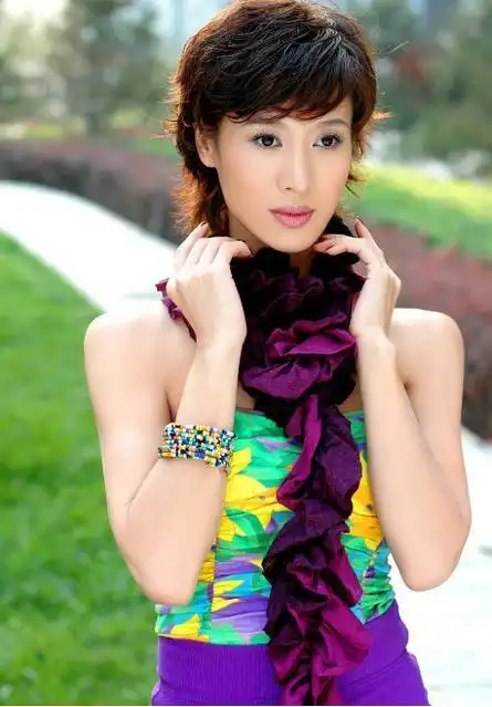 她27岁拿下影后,出道32年零绯闻,如今51岁有房有车还是单身