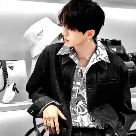 蔡徐坤头像丨35张惊艳合集.绝绝子搞笑双排头像实验室设备