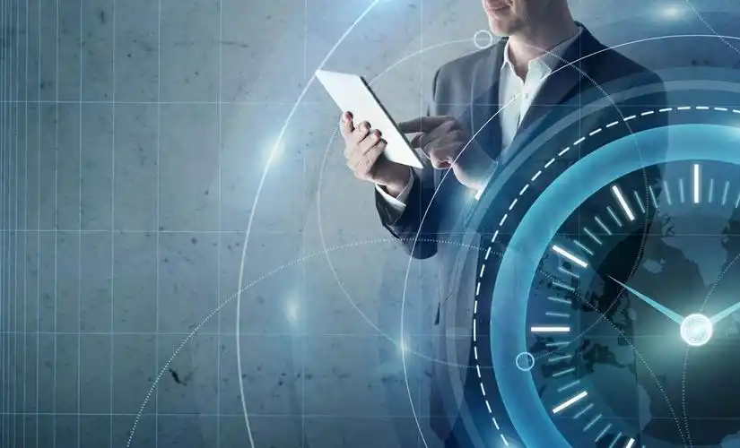 手拿平板电脑的白领幻灯片ppt模板素材免费下载_ppt背景_免费新自媒体