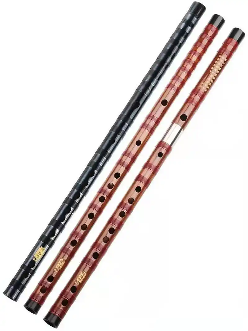 笛子是中国广为流传的吹奏乐器,因为是用天然竹材制成,所以也称为"