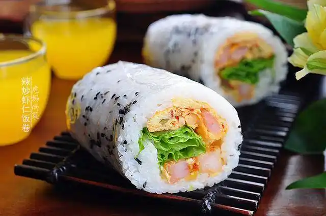 吃饭不用碗,一包即成的6款懒人饭卷,味道好热量低