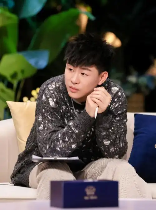 胡彦斌难怪这么会写情歌##胡彦斌称40岁对爱情依旧向往