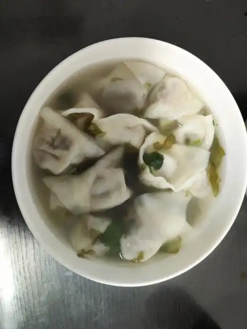 今日份晚餐香菇猪肉馄饨