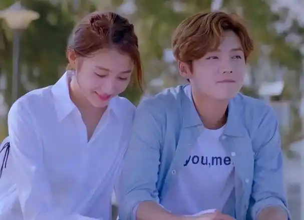 鹿晗关晓彤一起去高档餐厅跟朋友聚餐网友这下打脸很多营销号