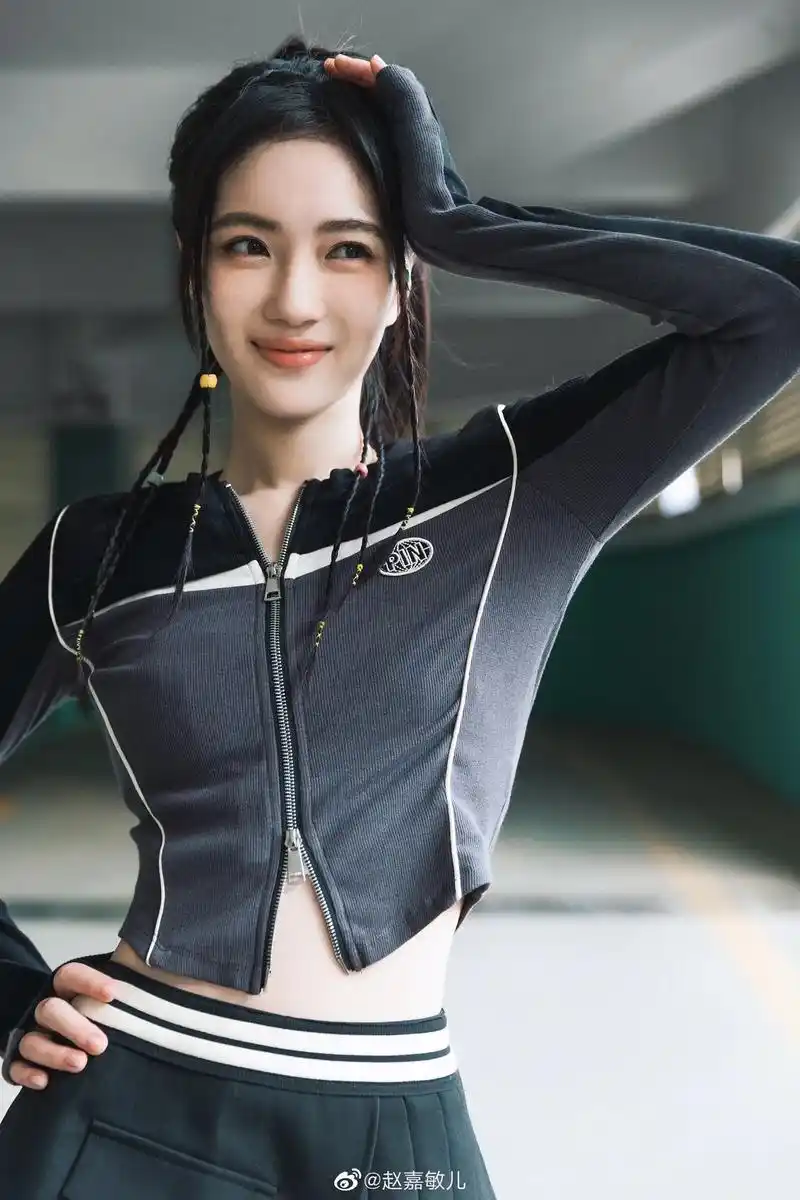 赵嘉敏# - 游龙剑士 - 抖音