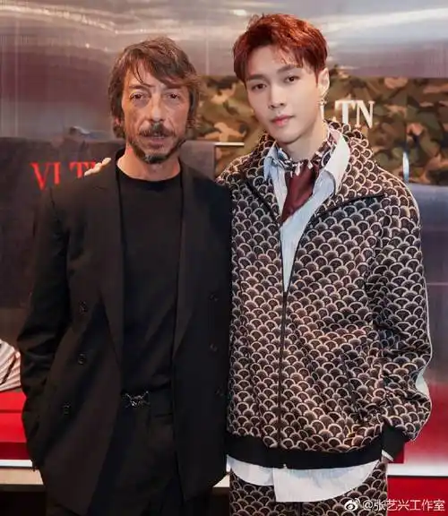 张艺兴valentino品牌代言人