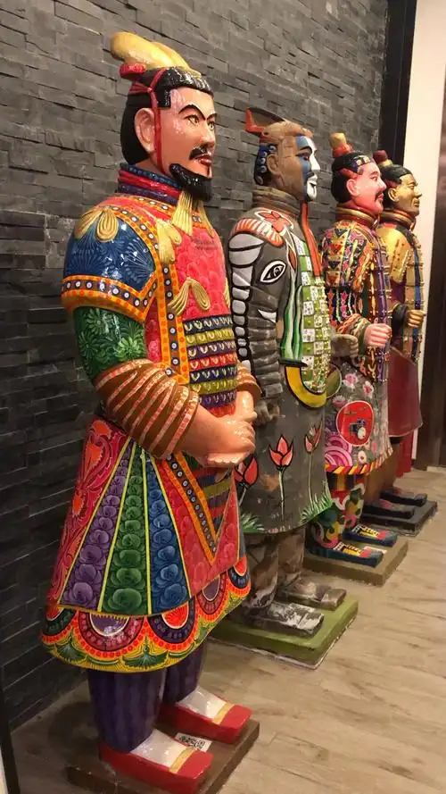 兵马俑的彩色服装