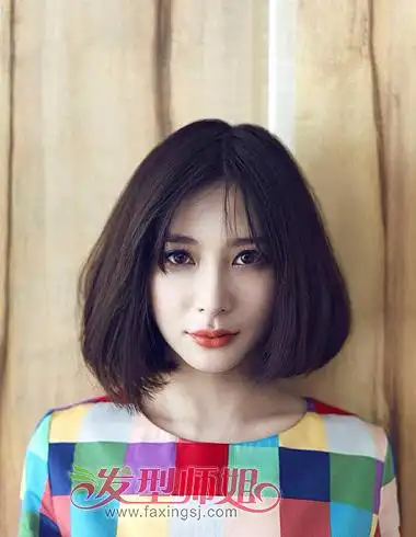 时尚a字短发发型完美修颜显甜美