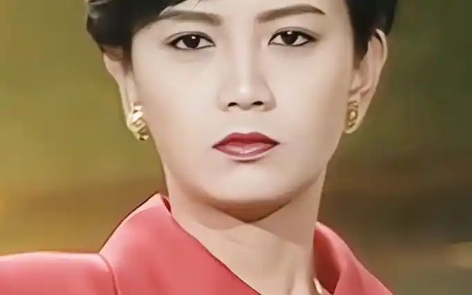 短发也很飒#曾华倩