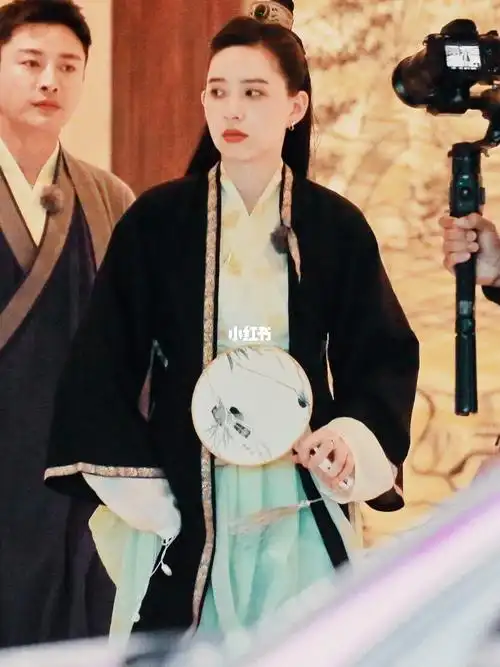 李斯丹妮古装,是公子还是千金小姐?_古装_娱乐_明星娱乐资讯