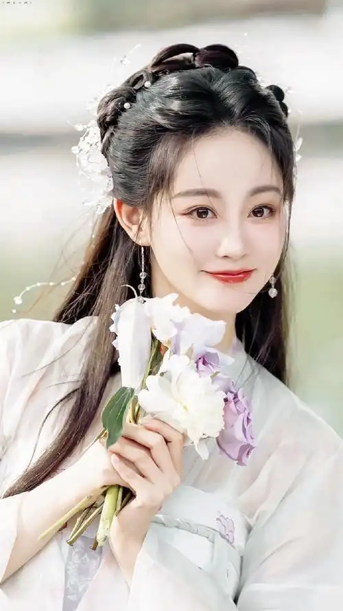 一眼入江南95温婉清丽美人 好适合古装#祝绪丹是仙女吧