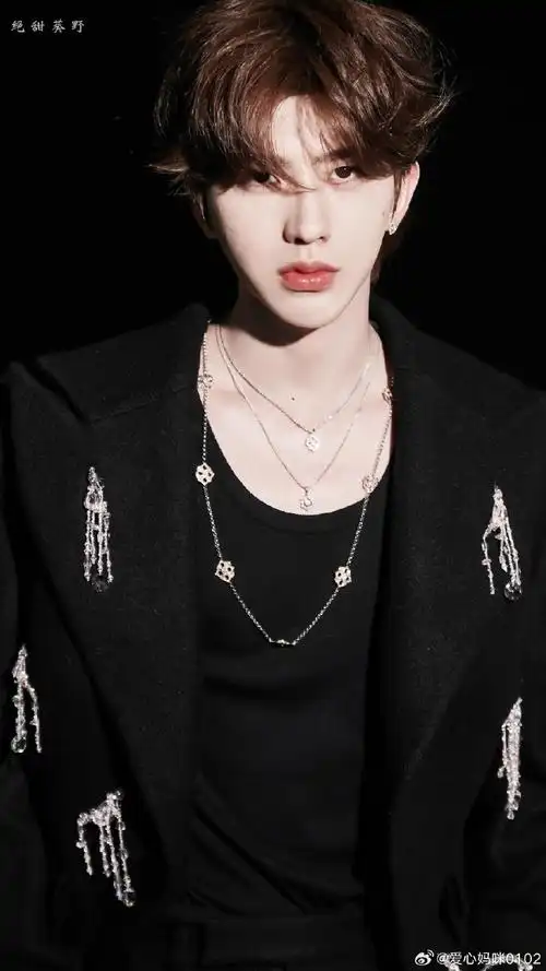 神仙颜值 美到极致!#蔡徐坤#蔡徐坤妆容