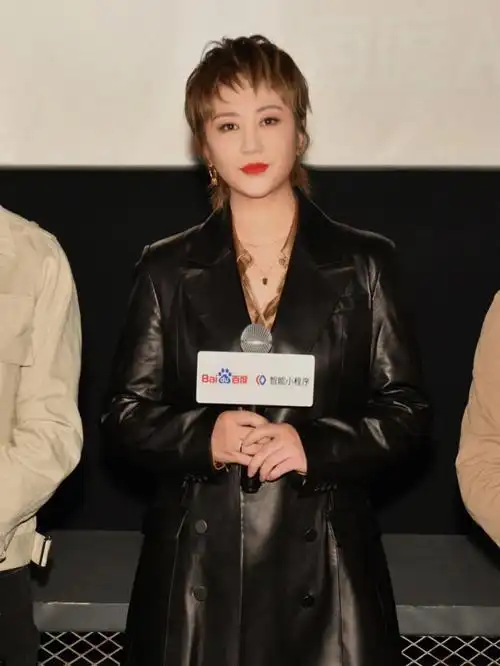 明星衣橱马丽大女主气场