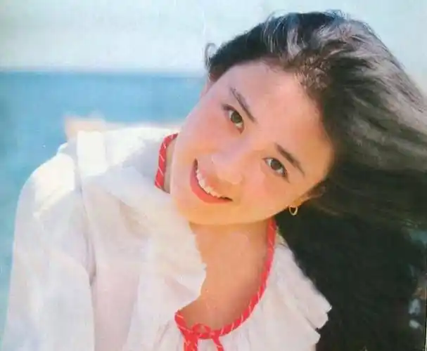 小编今天为大家整理了一下傅艺伟当年那些超美超惊艳的古装角色第一个