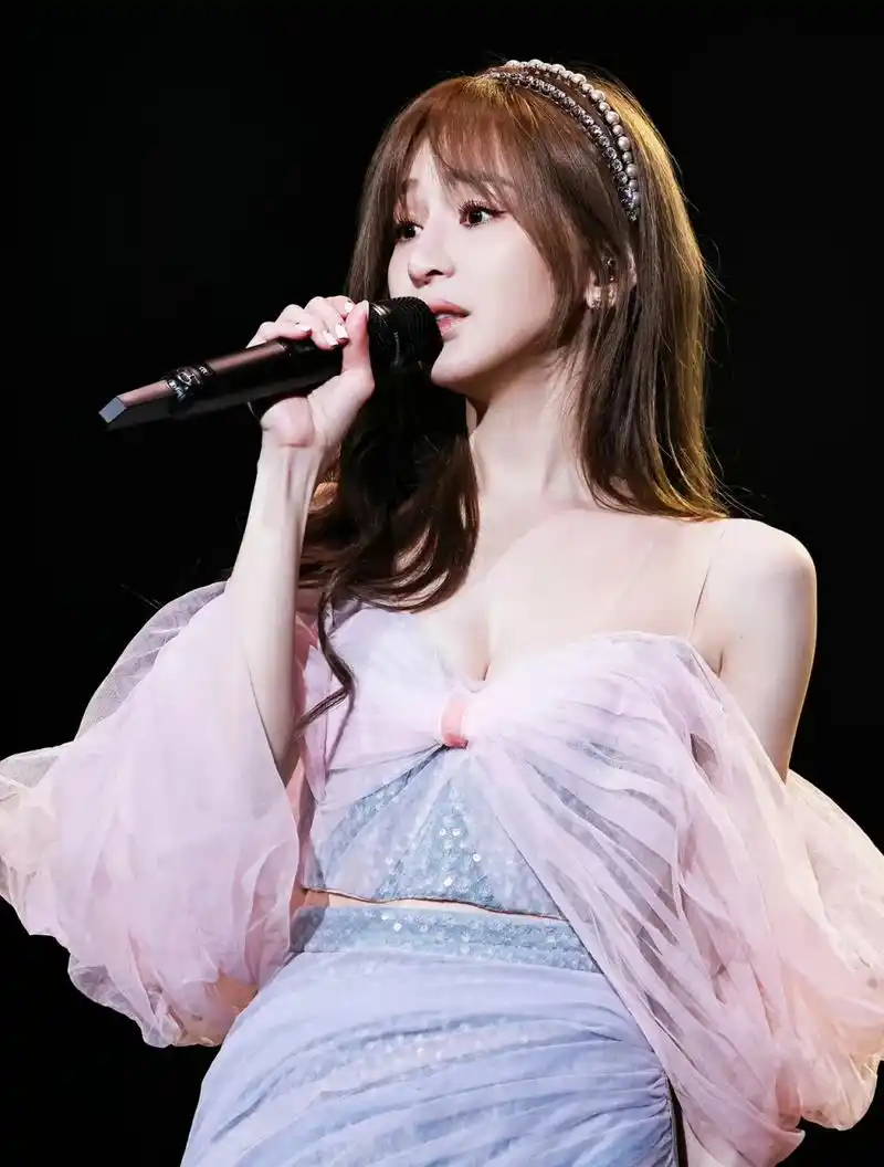 王心凌郑州演唱会,真的美疯了好吗?她是怎么做到逆生长的?