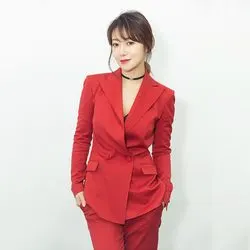 春秋明星李小冉同款红色长袖西服外套韩版修身ol西装套装女两件套