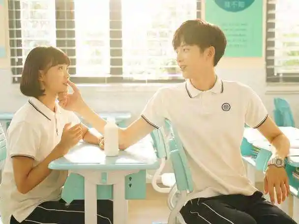 青春剧校园恋爱电视剧推荐(又甜又虐校园偶像剧排行)-心语百科