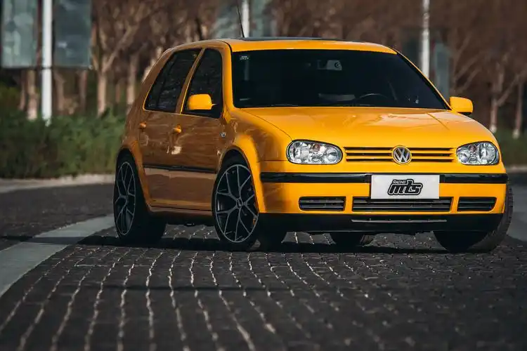 2万买30万改的高尔夫4,玩老车你需要准备什么?