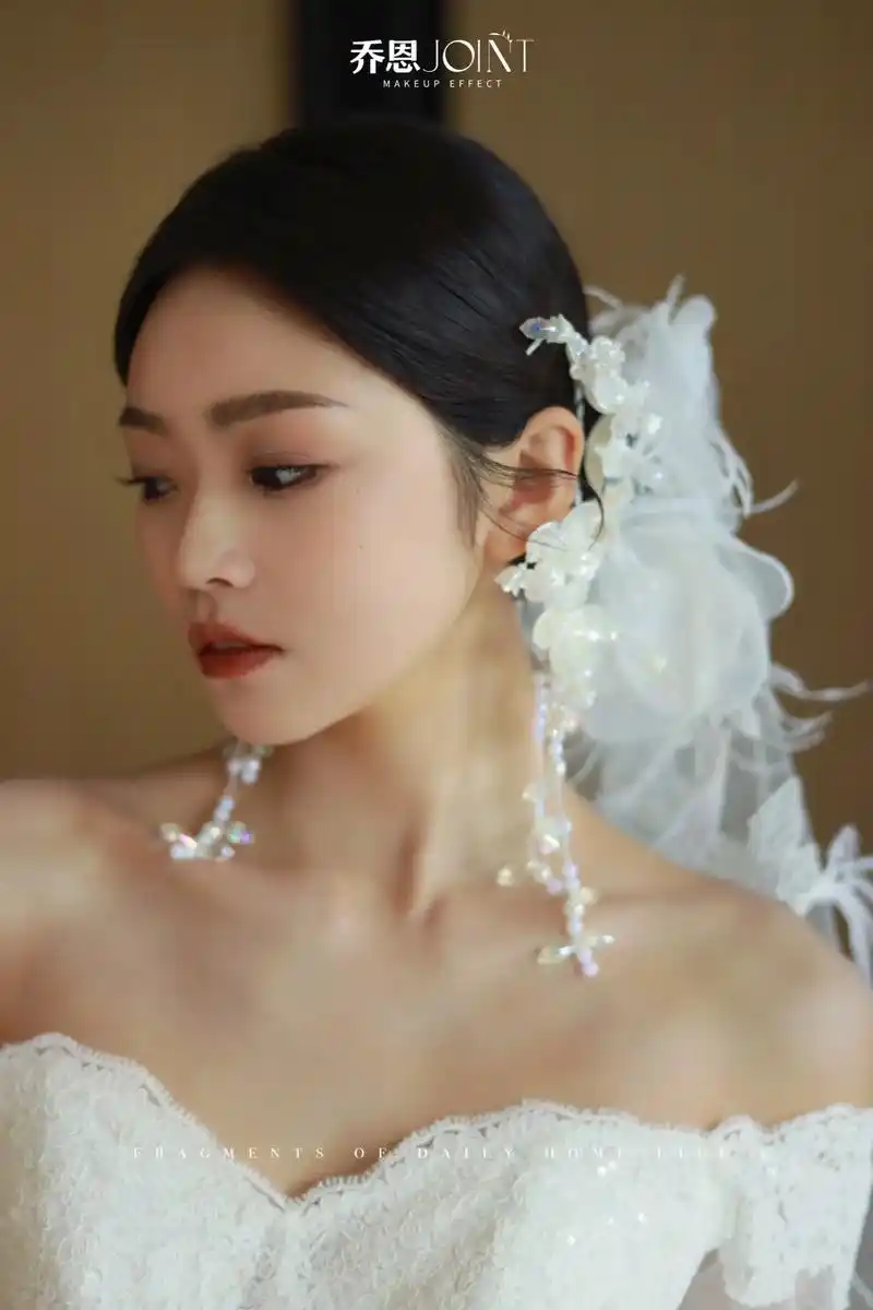被夸到爆的新娘造型.出门新中式 /雅致,有江南温婉感的中式风 - 抖音