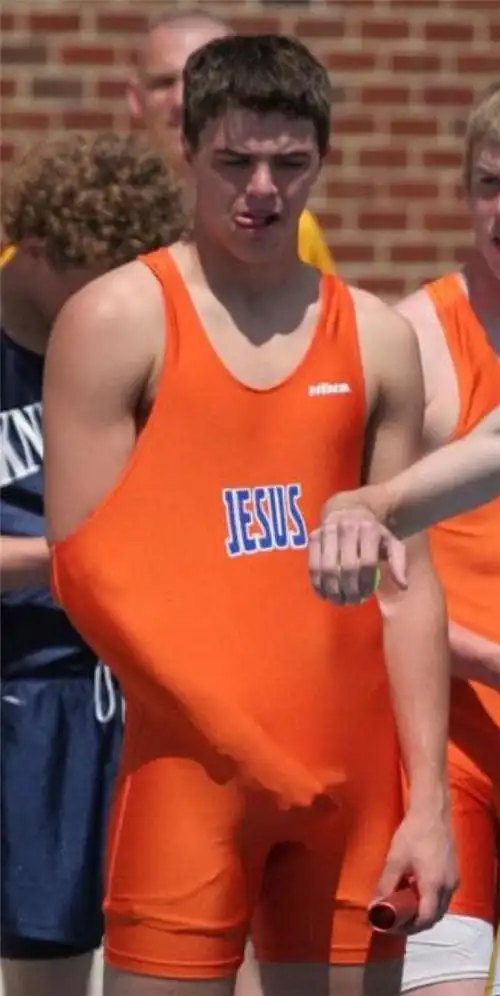 "硬汉"该如何藏起小帐篷?