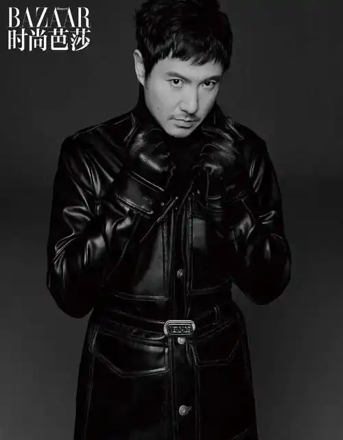 沈腾首登《时尚芭莎》写真大片,张弛有度,帅气十足_同色系_高领_外套