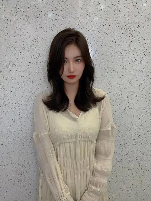 2021锁骨发推荐韩系发型推荐