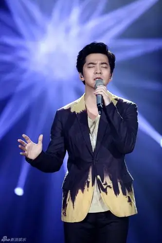 10,1我是歌手第一季冠军羽泉 中国内地音乐组合,由陈羽凡和胡海泉组成