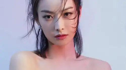 宋茜黑色蝴蝶结上衣俏皮灵动写真,大陆明星-回车桌面