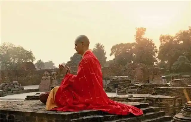 那个因长得太帅而走红网络的和尚被富婆送豪车追求近况如何