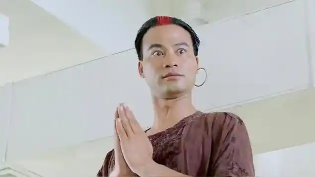 任达华手脚能任意伸长,还能喷火,这是街霸的哪个角色|超级学校霸王