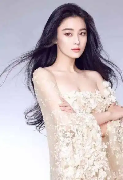 张馨予整容前照片(张馨予的所有旧照和历史) - 红豆博客