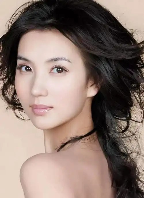 那些颧骨内推的明星还好吗-做过颧骨内推的明星 - 情书号