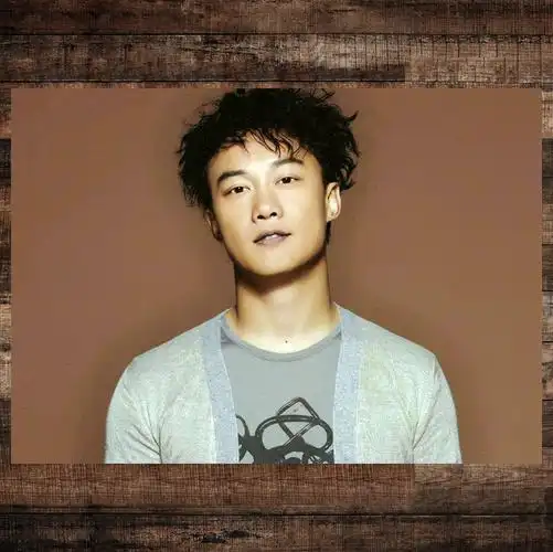 明星海报陈奕迅医生吹神e臣陈小胖所长陈二萌15 牛皮纸写真墙贴