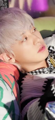 朴灿烈,图源微博