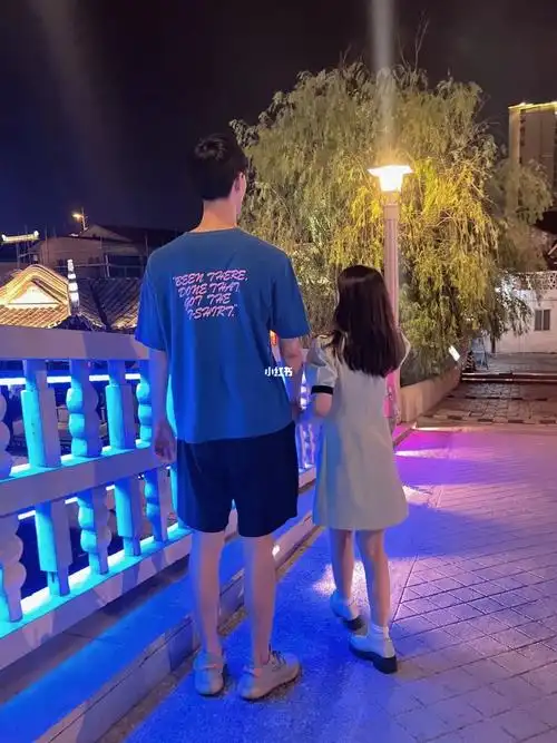 跟我说了身高之后我还很惊讶但是我出门遇到个190以上男生都会惊叹