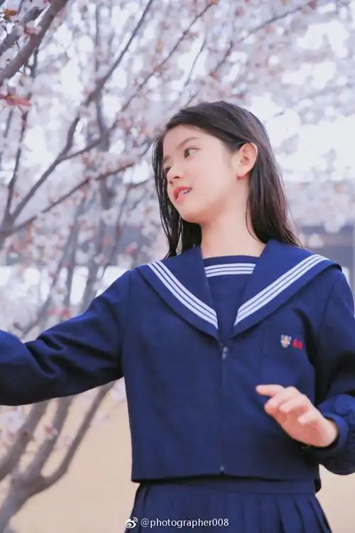 赵蕴卓2006年生今年12岁干净清新元气满满的美少女