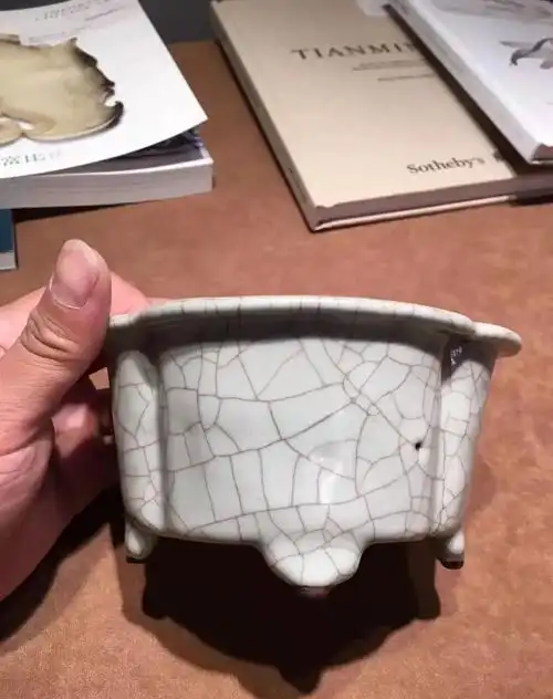 南宋官窑花盆3851万!