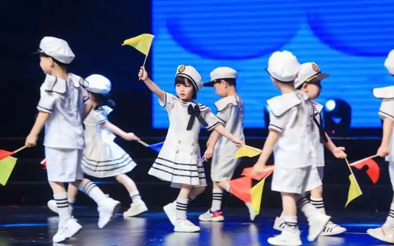 六一儿童节《yellow submarine》化妆小花絮