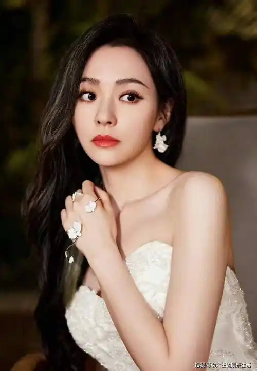 原创张靓颖旧居变表白墙上热搜好多歌迷打卡留言连天花板上都写满