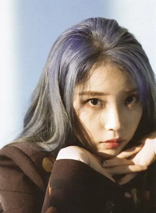 蓝发李智恩合集什么水平