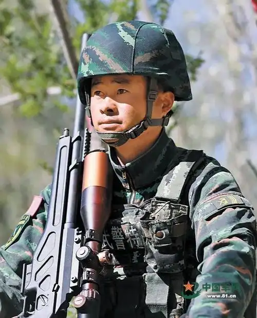 "全军备战标兵个人""中国武警十大忠诚卫士",他是战友心中的"高原枪王