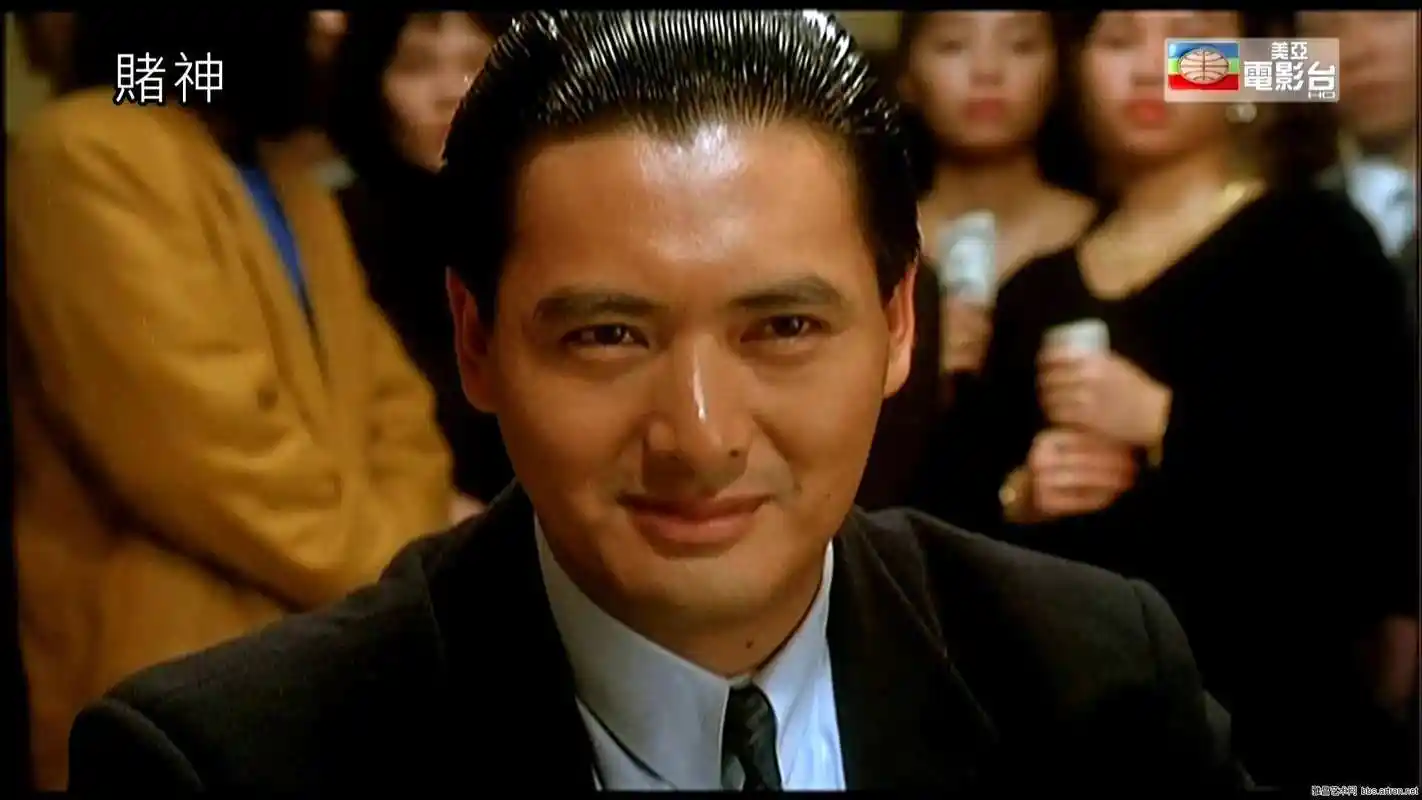 《赌神》系列电影,周润发,刘德华,周星驰演的哪部更为精彩