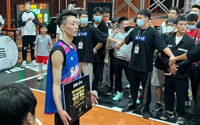 2022路人王篮球白晶三分绝杀