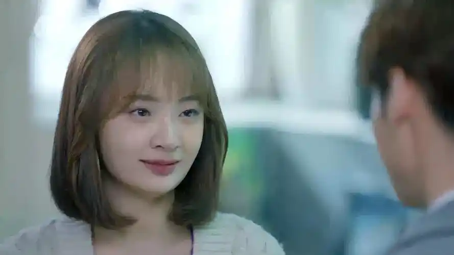 儿科医生申赫给唐雨佳准备入职礼物雨佳看到当场哭了