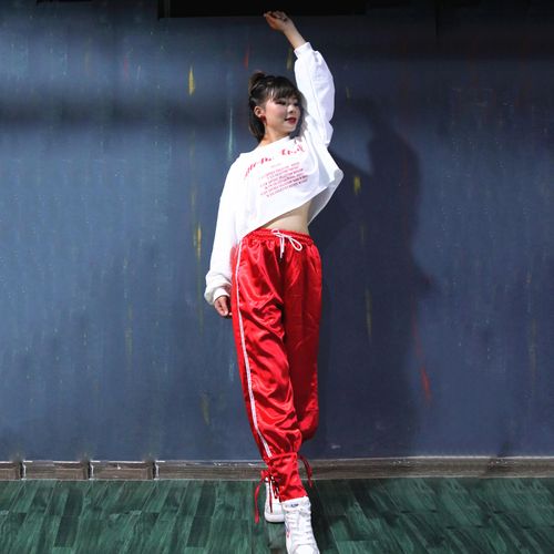 嘻哈街舞上衣韩版短袖爵士舞服装女练功服套装舞蹈裙裤学生演出服