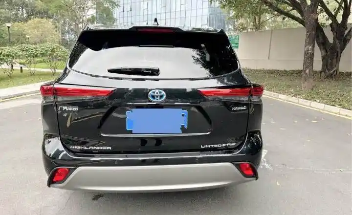 丰田 汉兰达 2021款 2.0t 两驱精英版 5座