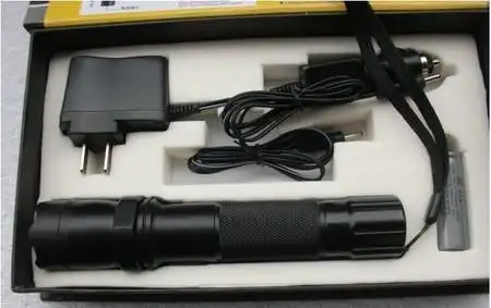 捍卫者2000型高压电击棒