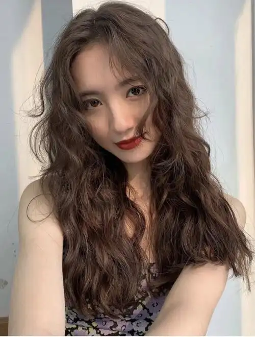 羊毛卷法式卷泡面卷长发发型