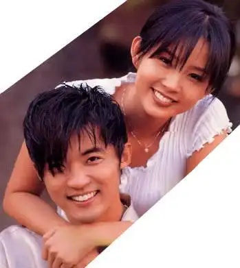 1997年,崔真实与安在旭共同出演的《星梦奇缘》,在剧中饰演李涟漪一角